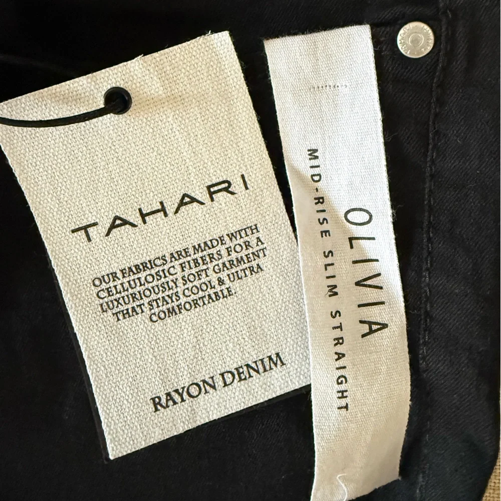 Tahari “Olivia” Black Ankle Jeans - Picture 6 of 6